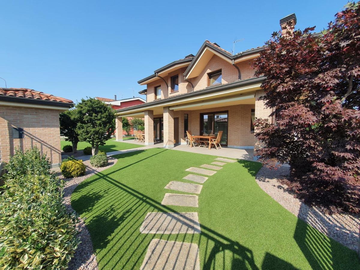 Cassano dʼAdda B&B Casa Sara المظهر الخارجي الصورة